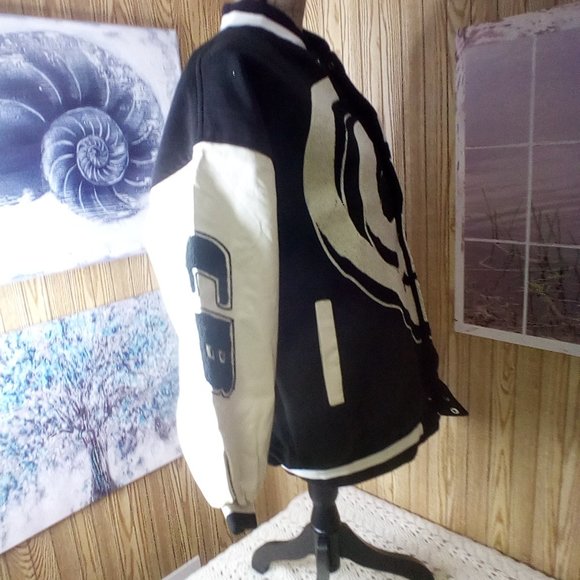 Aelfric Eden Vintage skull Varsity Jacket - Picture 2 of 7